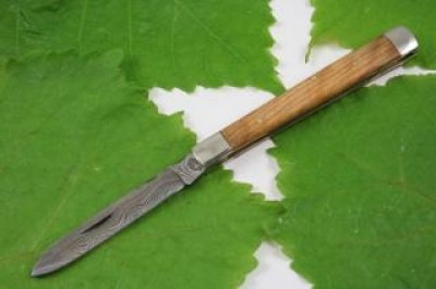 Wooden Handle Damascus Folding Knife