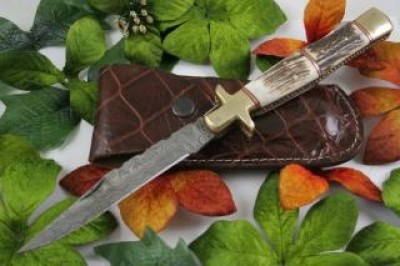 Handcrafted Damascus Lock Back Knife