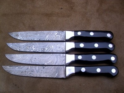 Damascus Kitchen Knife set right