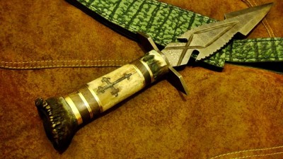 Damascus Cross Dagger Collector Edition