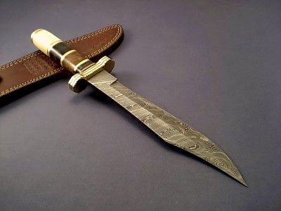 Hand Crafted Damascus Blade Knife