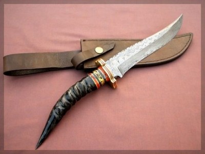 Damascus Hunting Deer Horn Knife