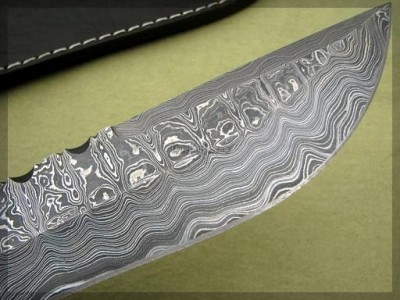 Buffalo Horn Handle Damascus Steel Knife