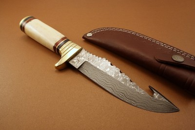 Custom Gut Hook Damascus Knife