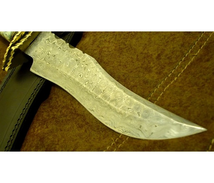 Damascus Hunting Knife right